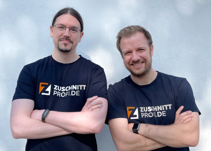 Andre und Ben - zwei Mitarbeiter von Zuschnittprofi.de.
