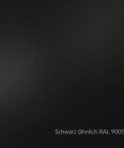 Schwarzes, mattes Aluminiumblech (RAL 9005) mit glatter Oberfläche, geeignet für Innen- und Außenanwendungen.